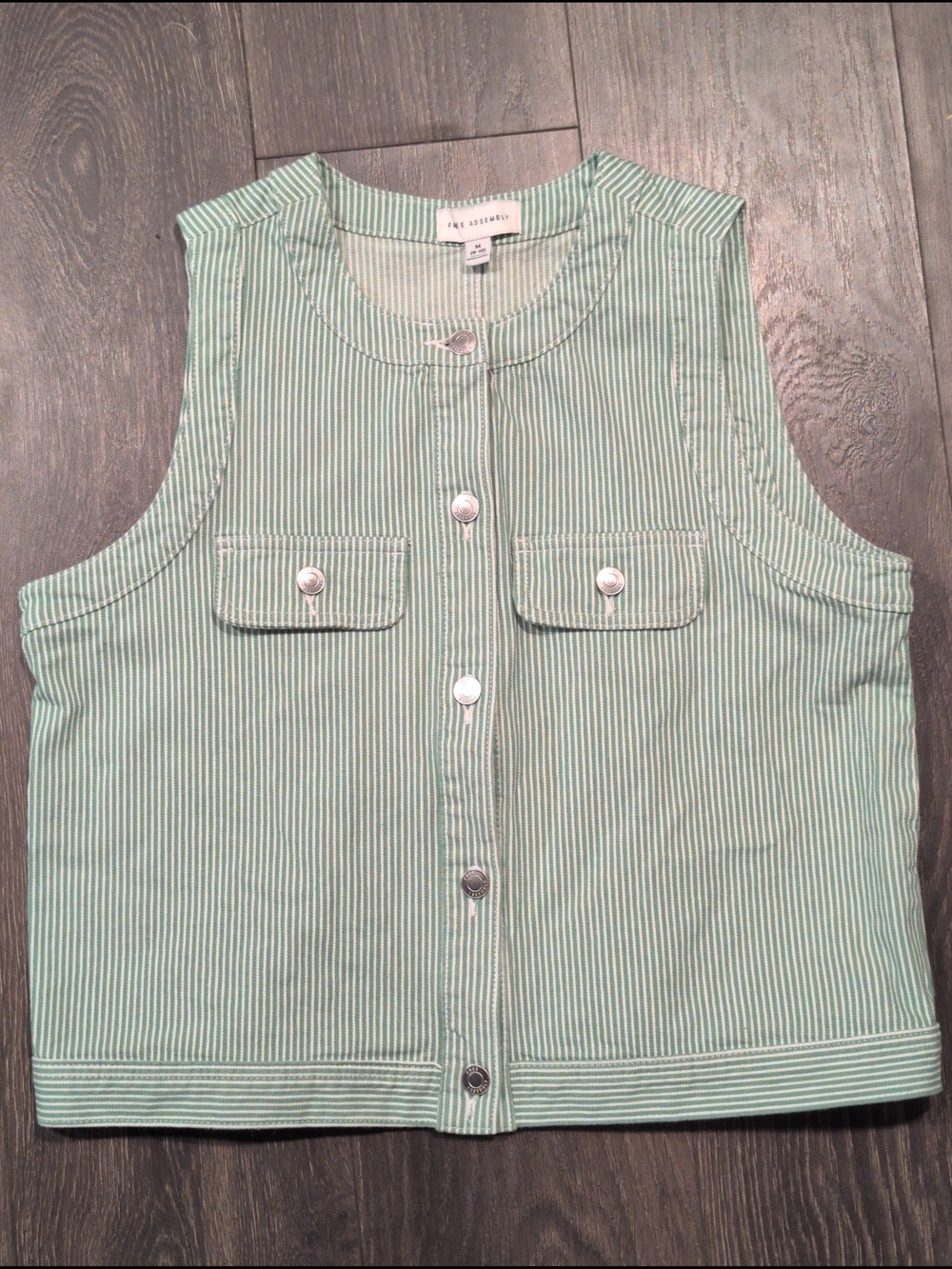 Free Assembly Women's Sz. M Sleeveless Denim Button Front Green Striped NWT